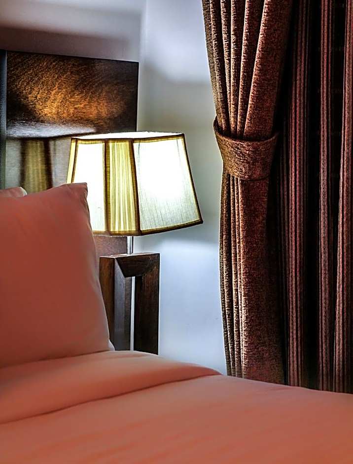 Anchorage - The Residence