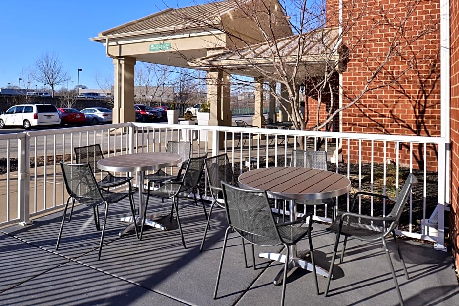 Holiday Inn Express Hotel & Suites St. Louis West-O'Fallon by IHG