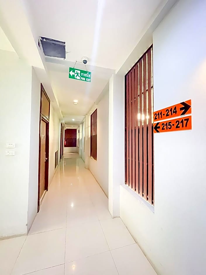 The S.G. Hotel (SHA Certified)