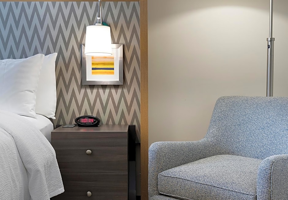 Holiday Inn Bloomington W MSP Airport Area By IHG