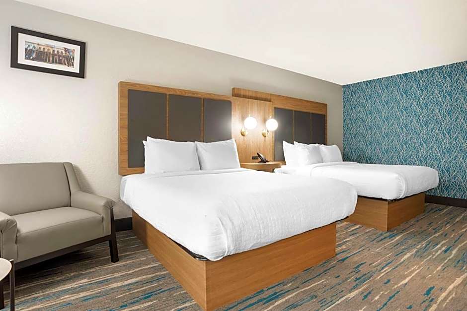 Best Western Plus Mobile Inn and Suites