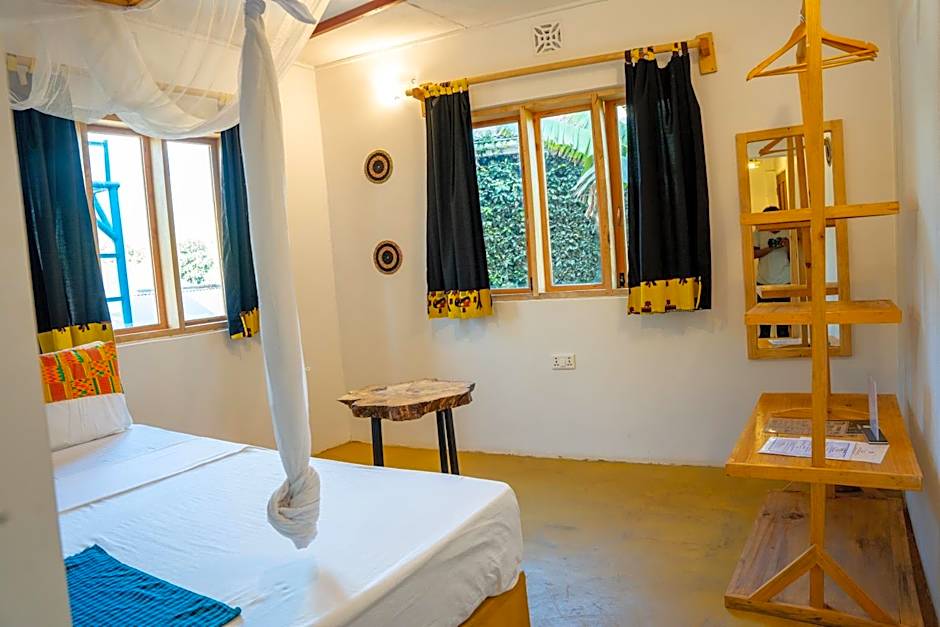 Photo 1 of 13 of Double Room