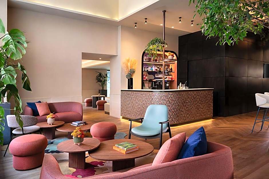 Spring House Hotel Rome Vatican, Tapestry Collection Hilton
