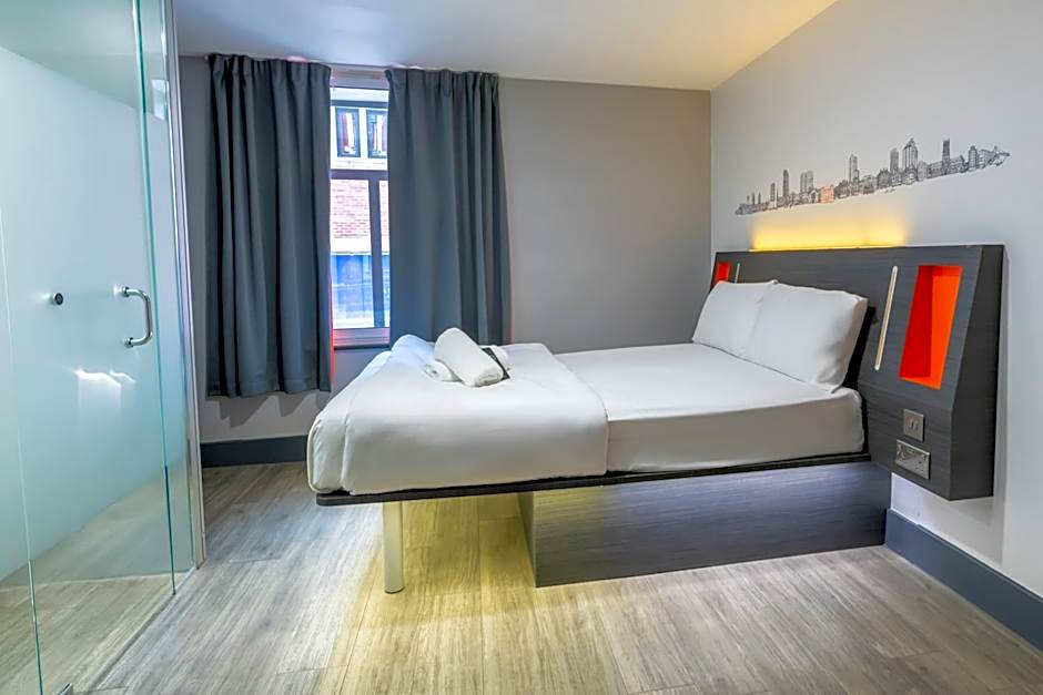 Photo 1 of 50 of easyHotel Leeds