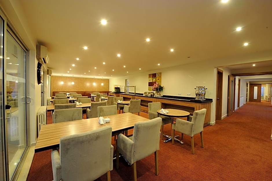 Kardes Hotel