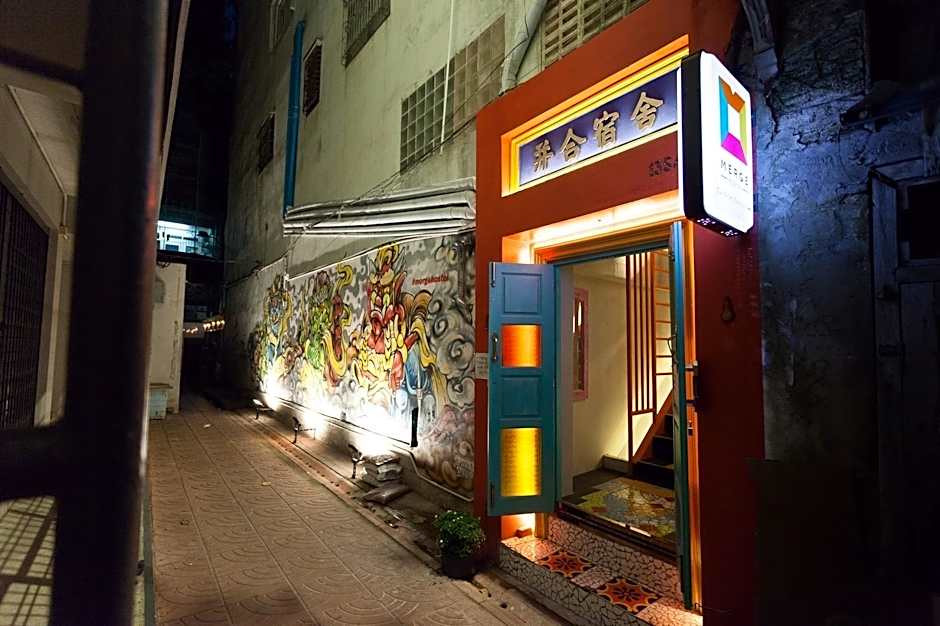 Stash Hostel