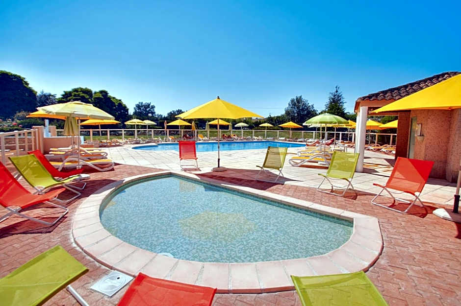 Le Champ d'Eysson Aparthotel