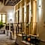 CASA CHITIC - HOTEL & RESTAURANT- Str Nicolae Balcescu 13