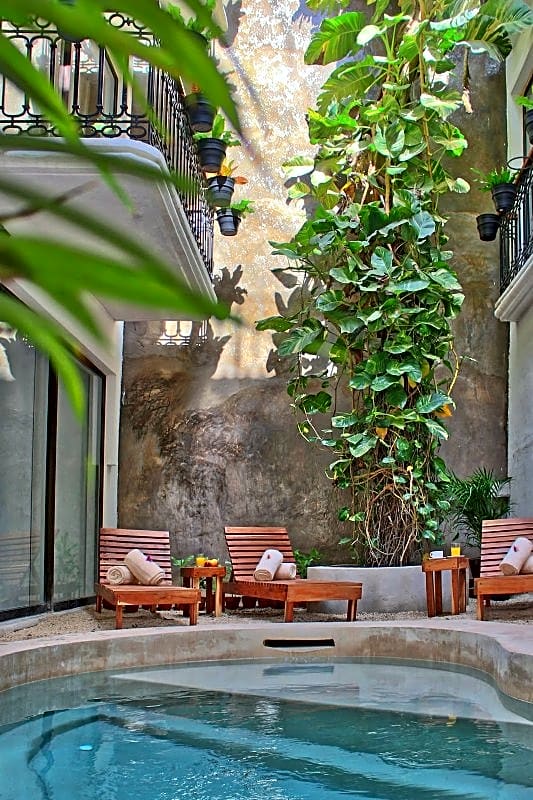 Banana Boutique Hotel