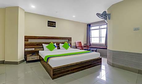 Treebo Darwesh Residency - 500M From Railway Station