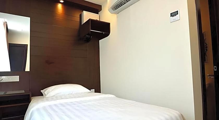Cathay Hotel