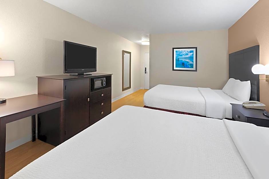 Ramada Hotel & Conference Center by Wyndham Grayling