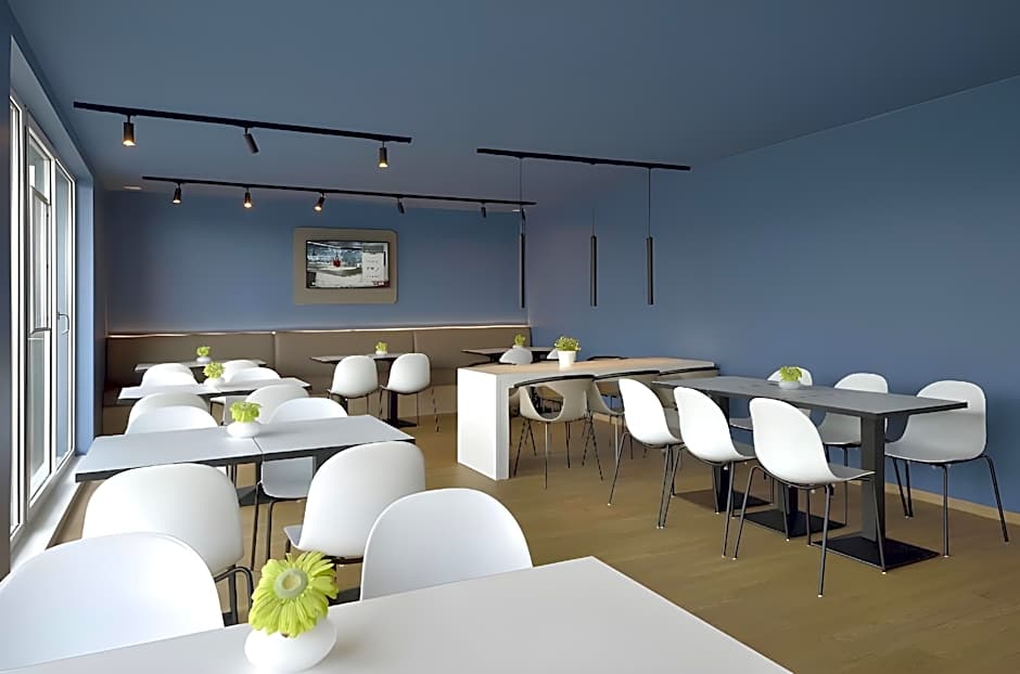 B&B HOTEL Frankfurt-Hahn Airport