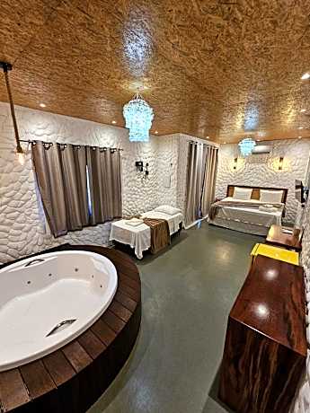 King Suite with Spa Bath