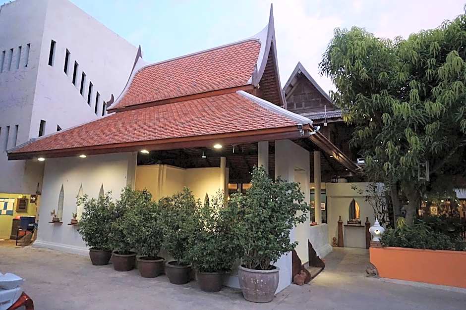 Ruean Thai Hotel