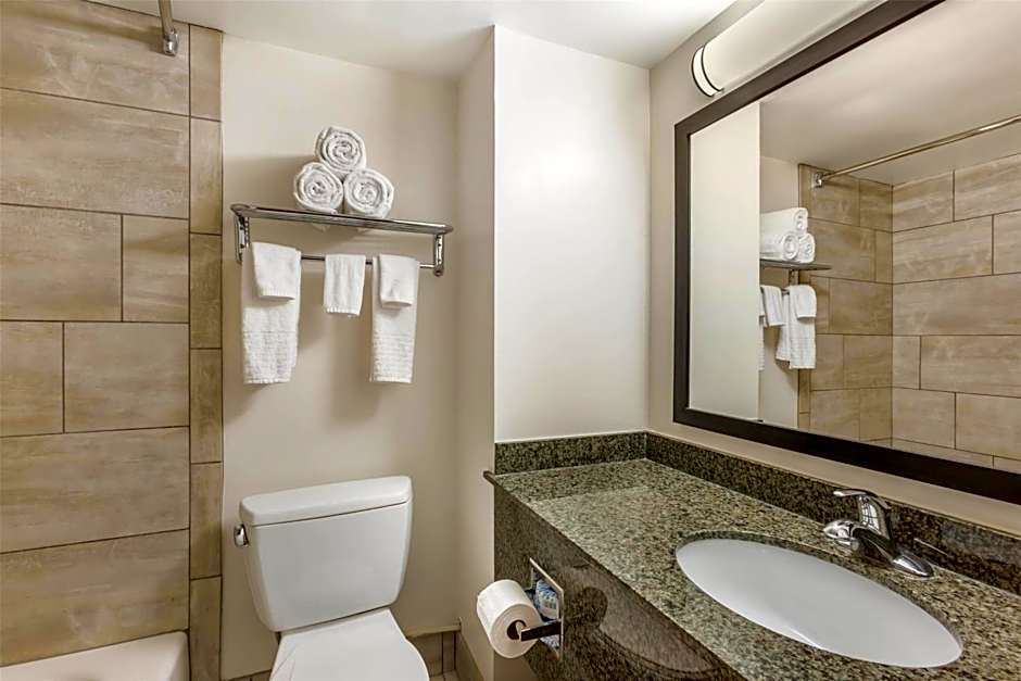 Best Western Plus Scottsdale Thunderbird Suites