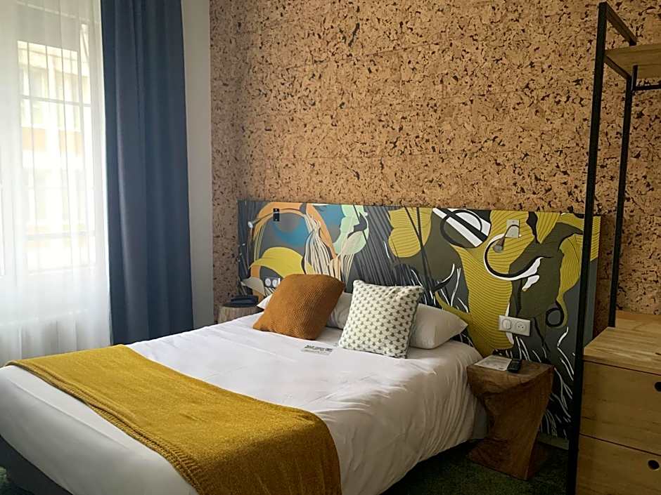 Urban Jungle Hotel Orleans --- ex Grand Hotel