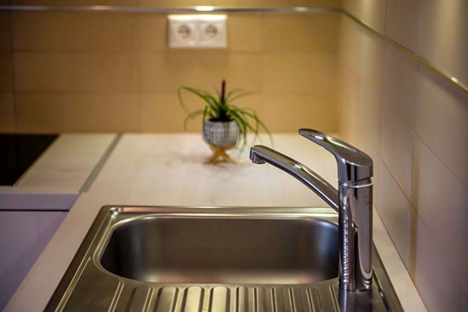 Rouchotas Apartments