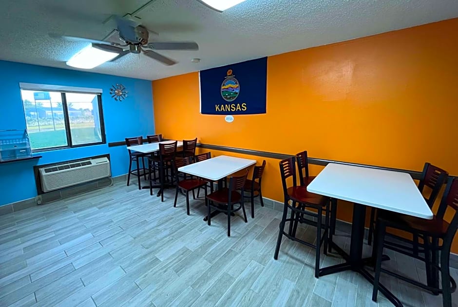 Super 8 by Wyndham Emporia