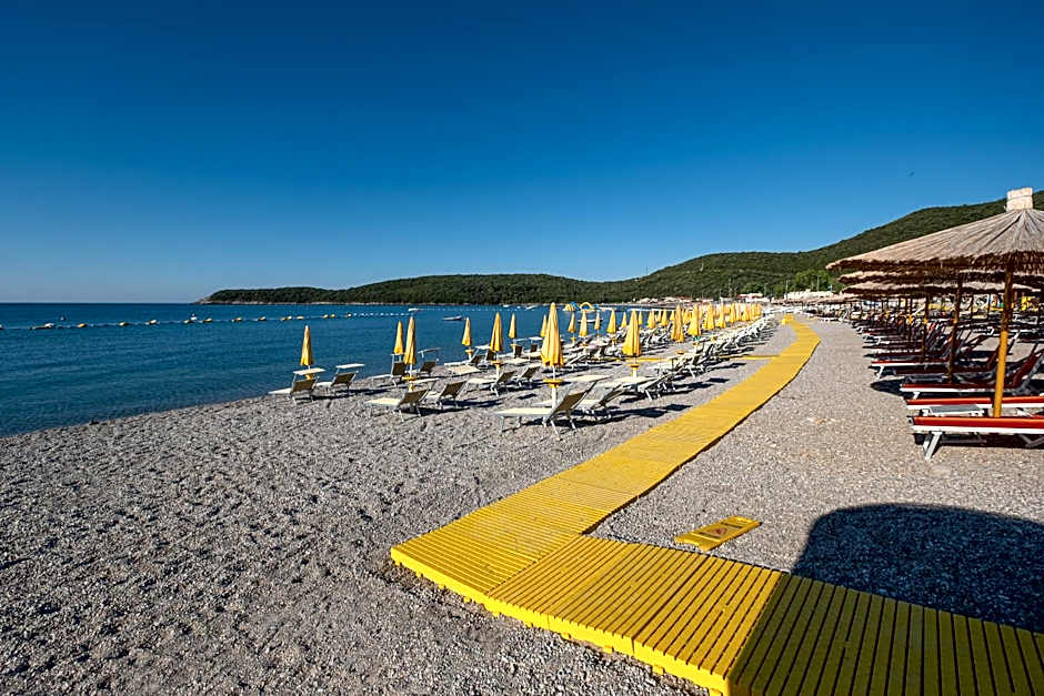 Poseidon The Beach Hotel