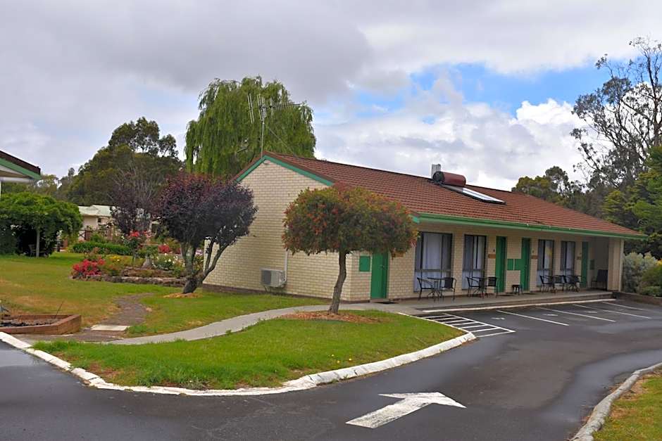 Mount Barker Valley Views Motel & Chalets, Western Australia