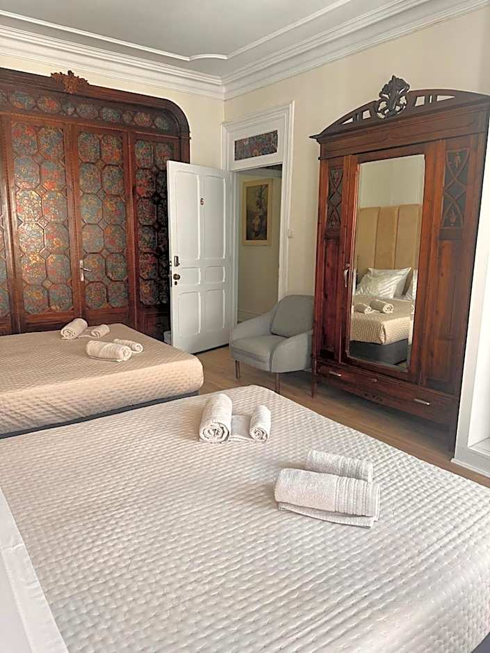 Azor International Hostel