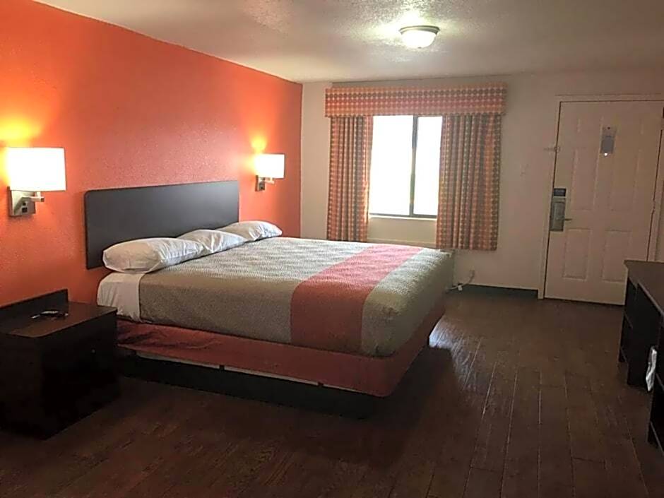 Motel 6-Waco, TX