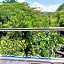 El Castillo Bed and Breakfast
