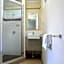 Shoredrive Motel