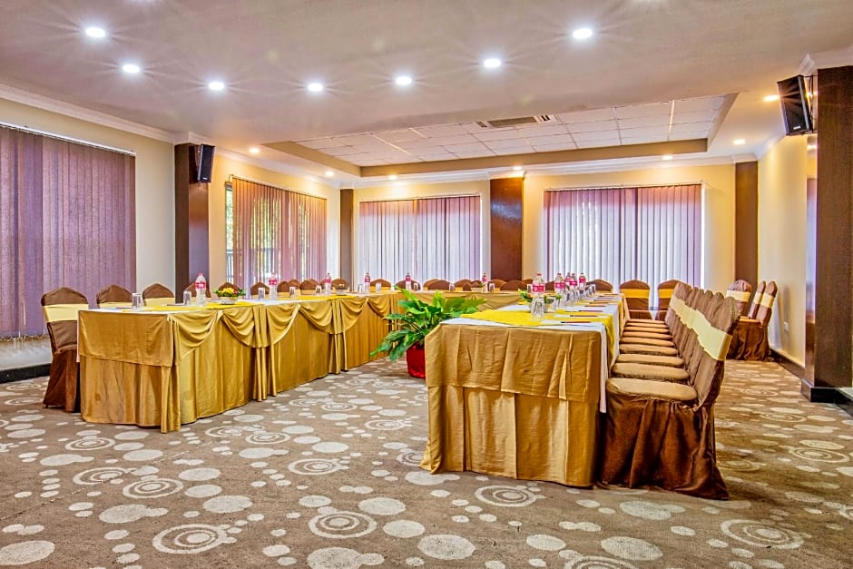 Da Yatra Courtyard Hotel & Resort