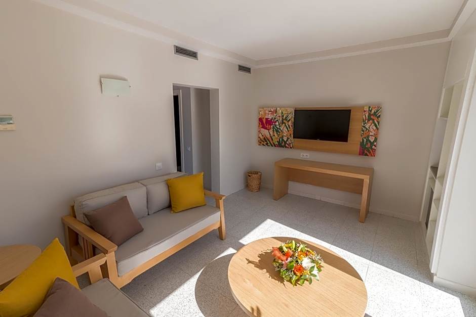 Hotel LIVVO Koala Garden