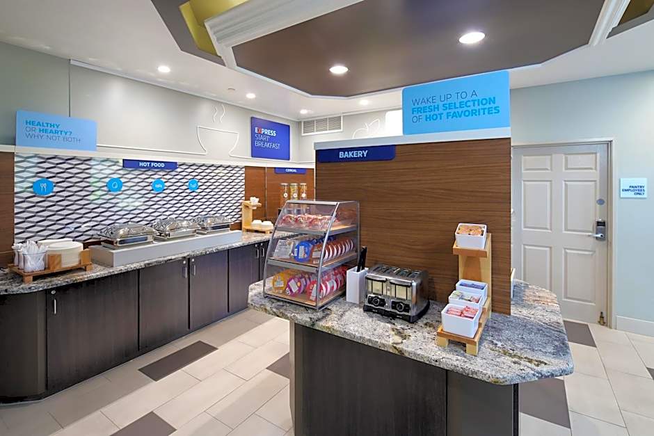 Holiday Inn Express Grand Rapids Southwest By IHG