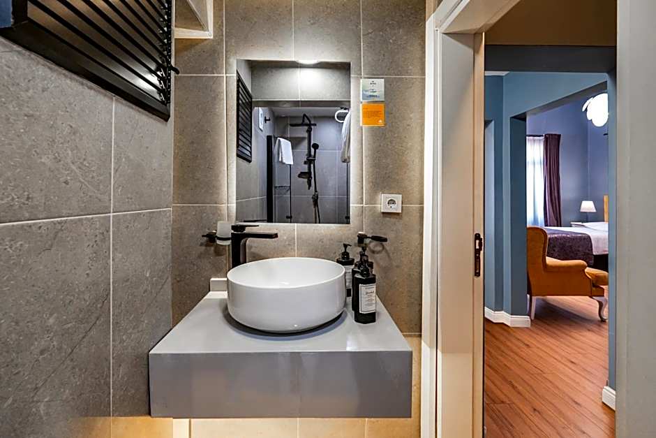 Selvese Suites, Serviced Living in Galata