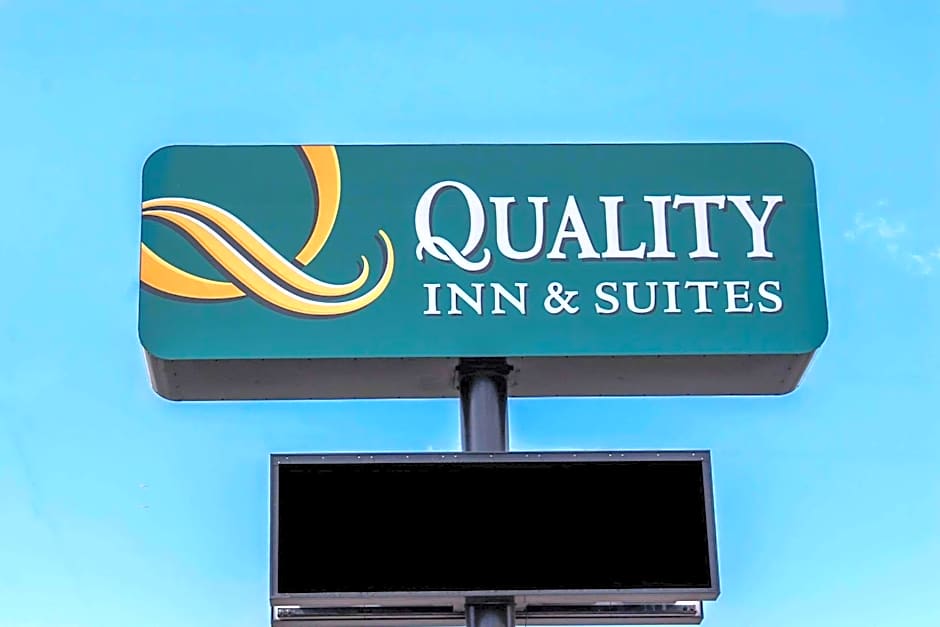Quality Inn & Suites Fife Seattle