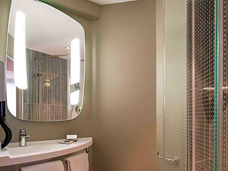 Standard Double Room with Single Bed