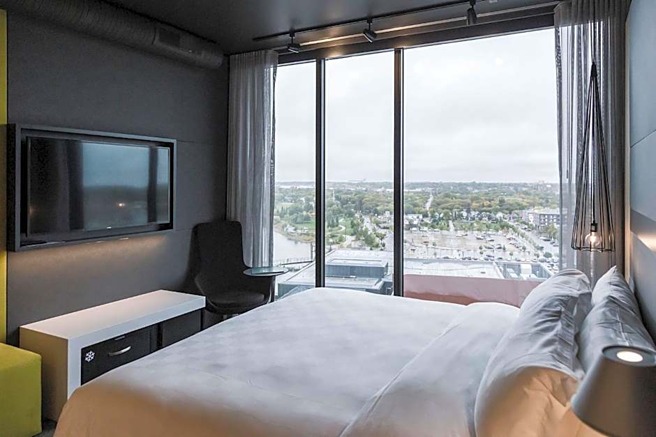 Zdjęcie 1 z 35 — Alt Hotel Saskatoon