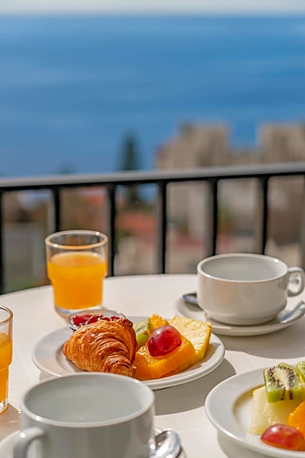 Dorisol Buganvilia Studio Hotel