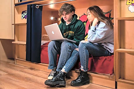 Bed in 4-Bed Mixed Dormitory Room