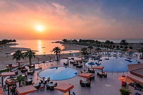 Mena Holiday Beach Resort Half Moon