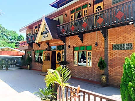 Golden Fish Motel Nyaung Shwe