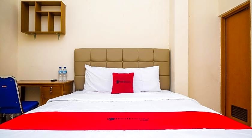 RedDoorz Syariah @ Griya Thamrin Manahan Solo