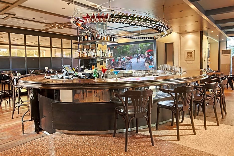 Quest Plus Conference Center Clark