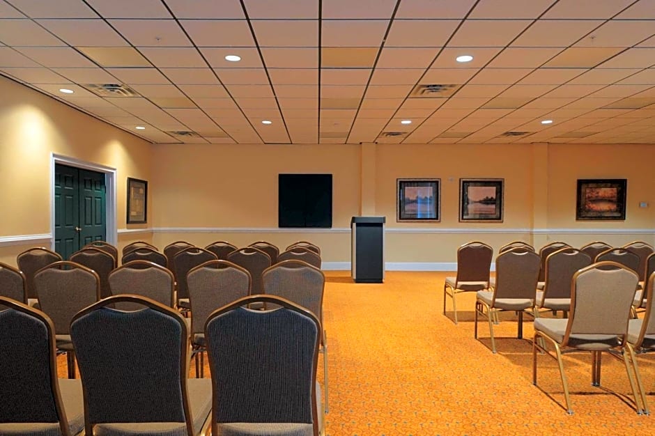 Country Inn & Suites by Radisson, Orangeburg, SC