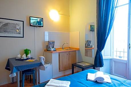 Triple Room with Private External Bathroom