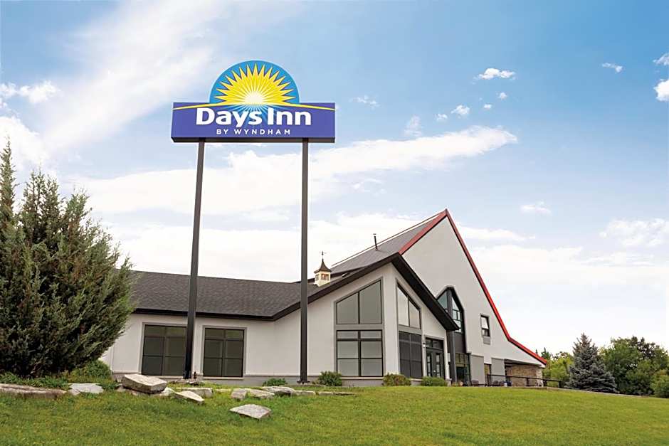 Days Inn by Wyndham Kingston