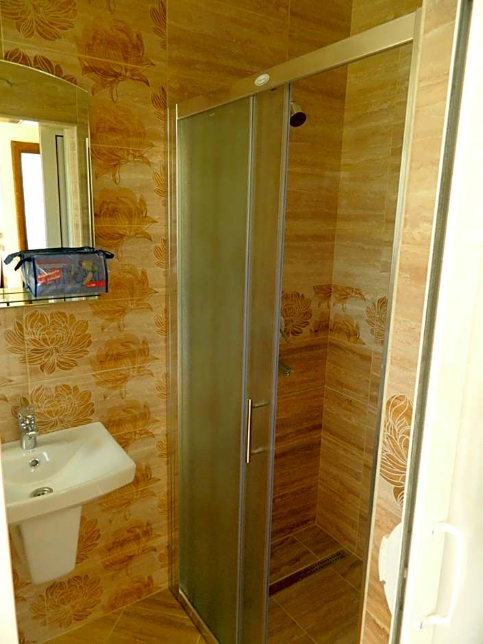 President Bungalows and Apartments