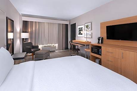 Double Room - Mobility Access with Roll-in Shower