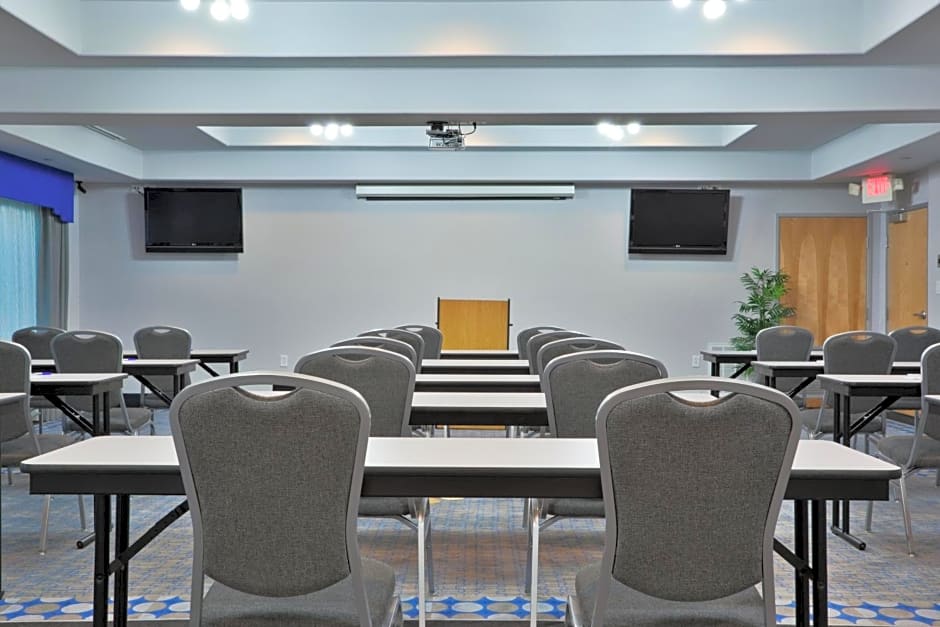 Holiday Inn Express Hotel & Suites Hutto By IHG