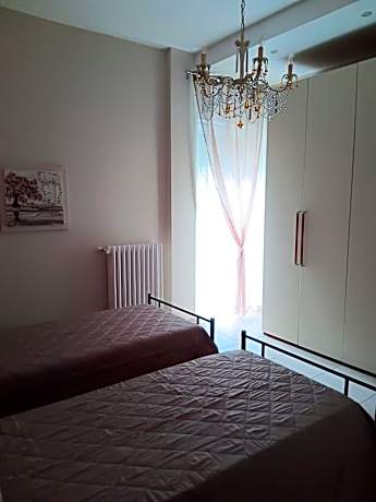 Three-Bedroom Apartment with Balcony