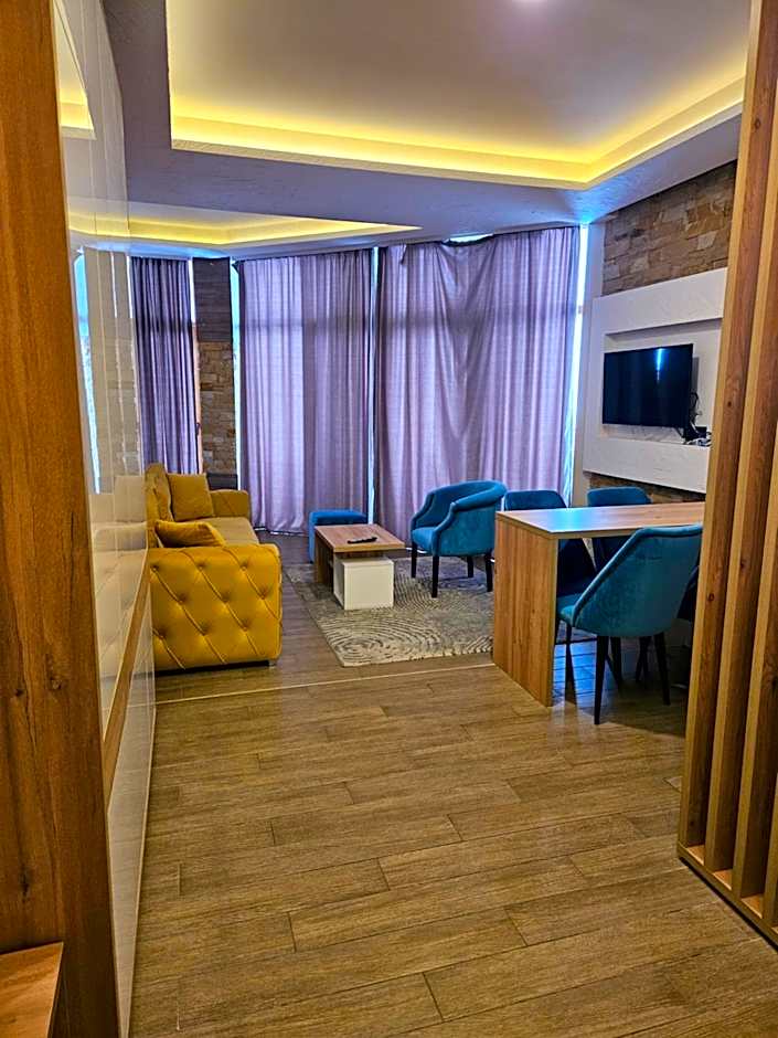 Milmari - Breakfast and pool